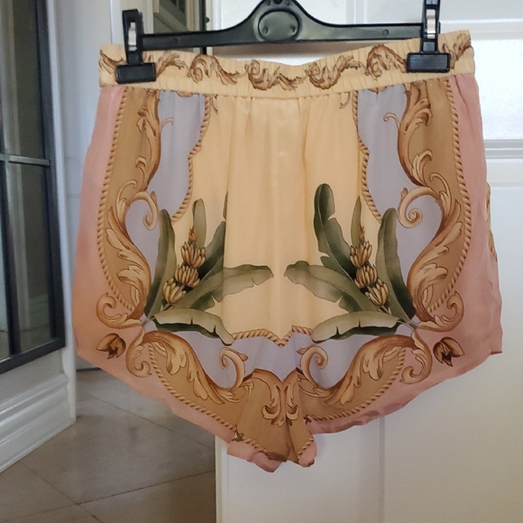 FARM Rio High Waist Floral Shorts - Cream and Tan - Picture 5 of 5